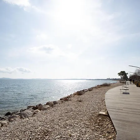 아파트 Port De La Gavine I-3 By Interhome