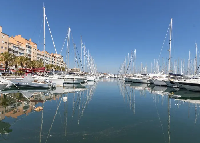 Port De La Gavine I-3 By Interhome