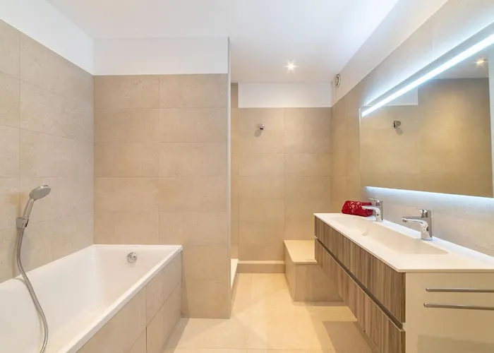 Port De La Gavine I-3 By Interhome