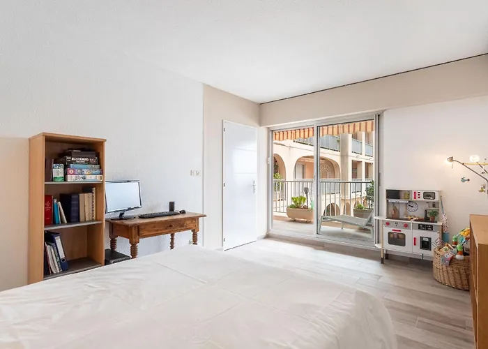 Port De La Gavine I-3 By Interhome Hyères