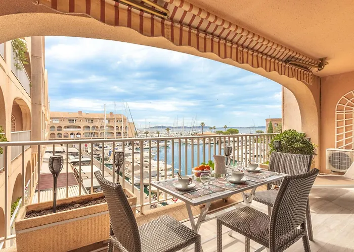 Port De La Gavine I-3 By Interhome