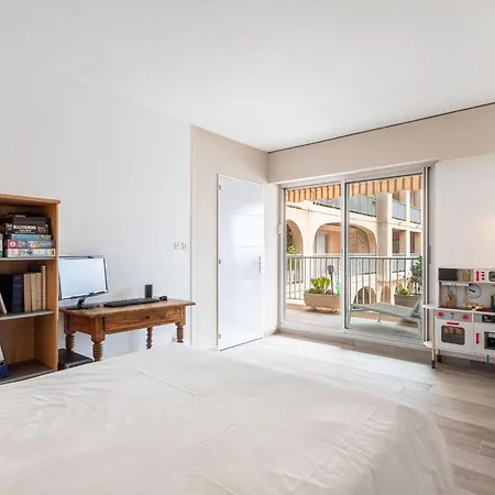 Port De La Gavine I-3 By Interhome Hyeres